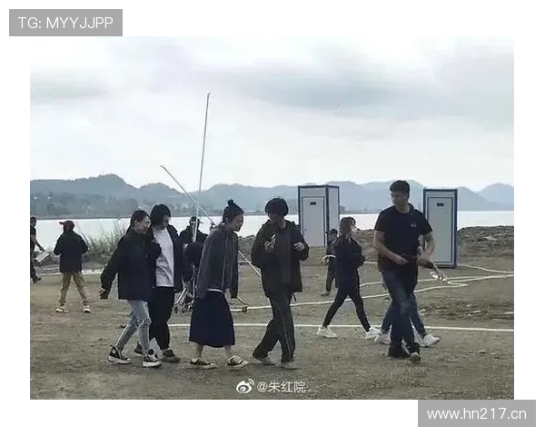 刷到田亮穿着名牌逛菜市场的图，这反差感我还真没准备好