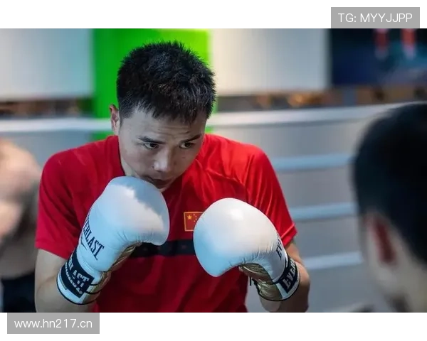 徐灿训练完直接去夜市啃烤串，这自律人设是不是有点崩？